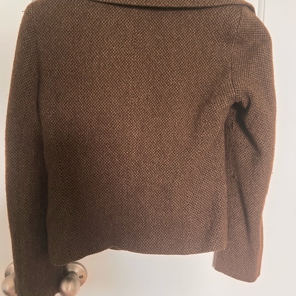 Ralph Lauren size 6 blazer. Excellent condition - Picture 3 of 5